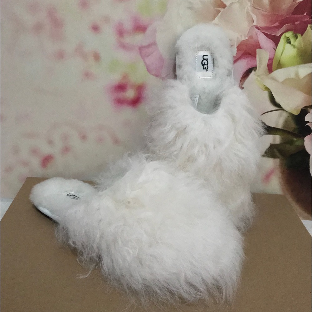 UGG FLUFF MOMMA MONGOLIAN FUR SLIPPERS WHITE 10